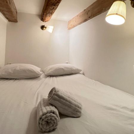 Le Nid Douillet - Vieux Port Apartment Marseille Ngoại thất bức ảnh