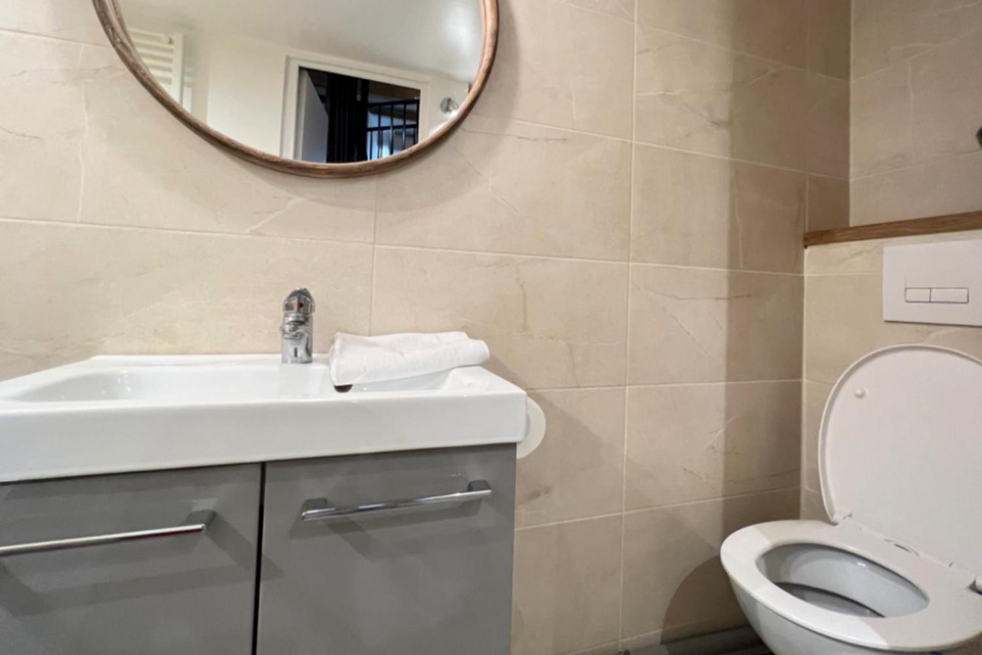 Le Nid Douillet - Vieux Port Apartment Marseille Ngoại thất bức ảnh