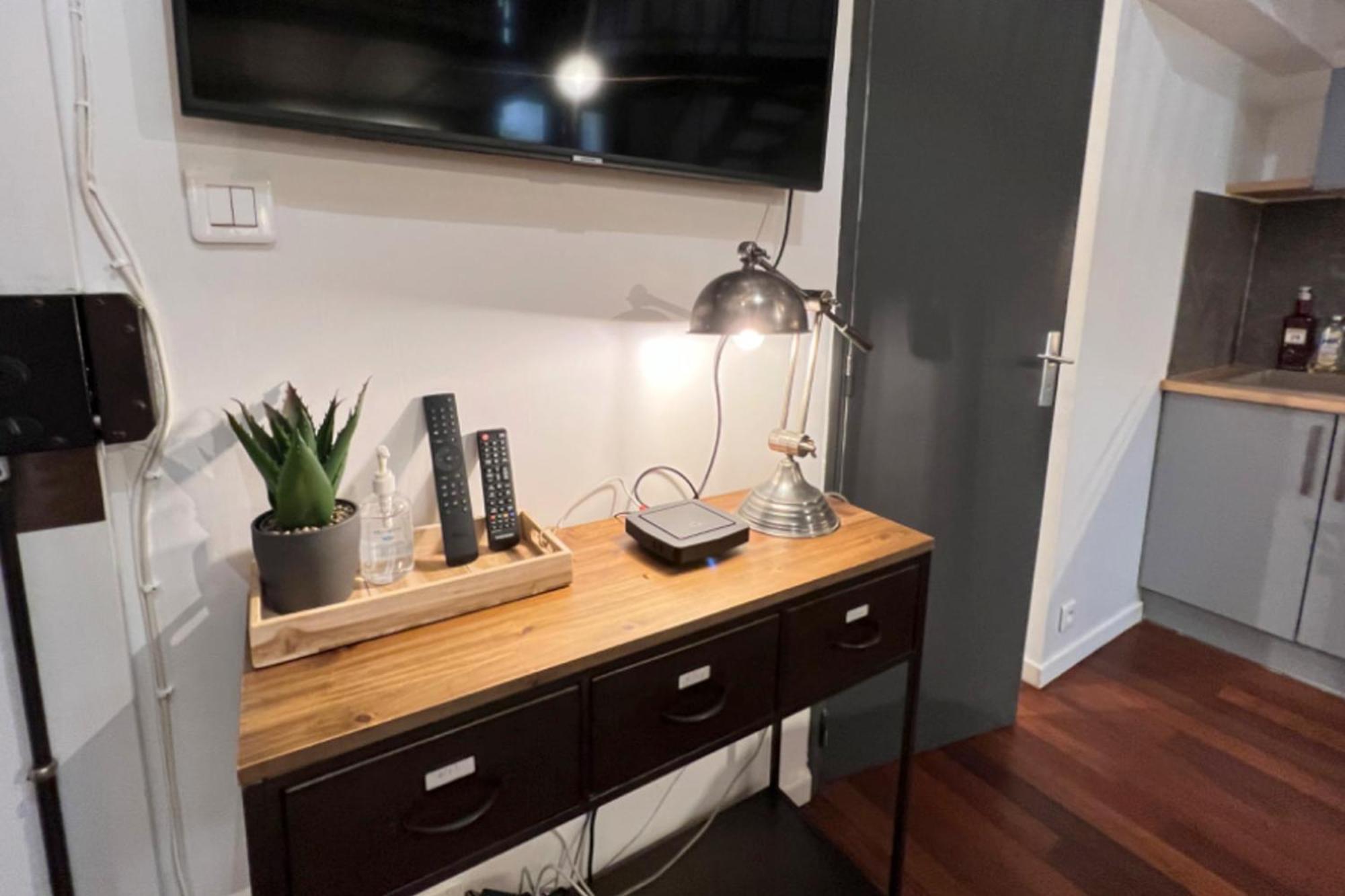 Le Nid Douillet - Vieux Port Apartment Marseille Ngoại thất bức ảnh